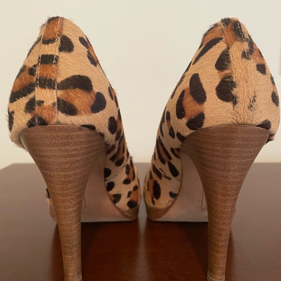 STEVEN by Steve Madden Leopard Print Pony Hair Pumps Heels Size 8.5 (run small) - Picture 3 of 7